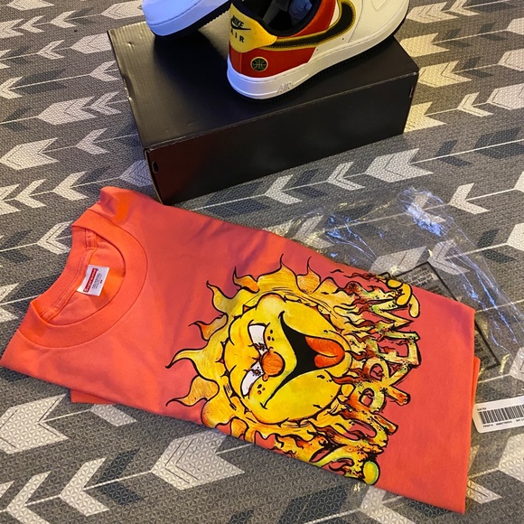 Supreme Other - Supreme Sun Tee Bright Coral Medium